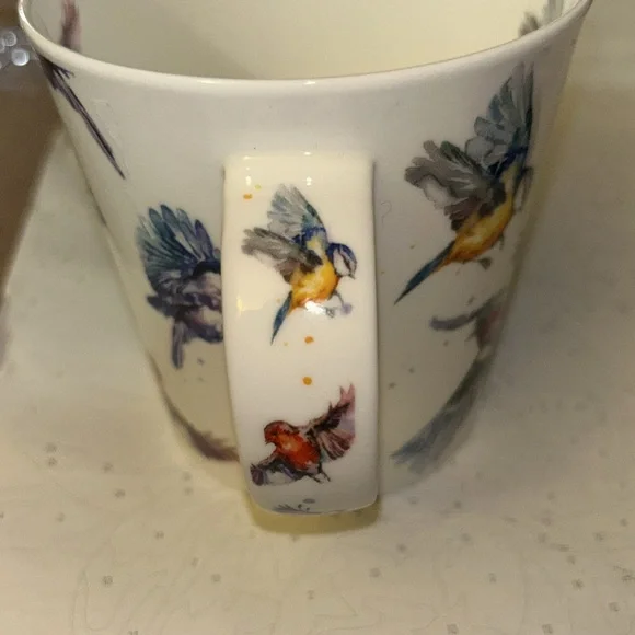 Dunoon Cairngorm ‘Flight of Fancy – Bird’ Mug - Picture 5 of 12